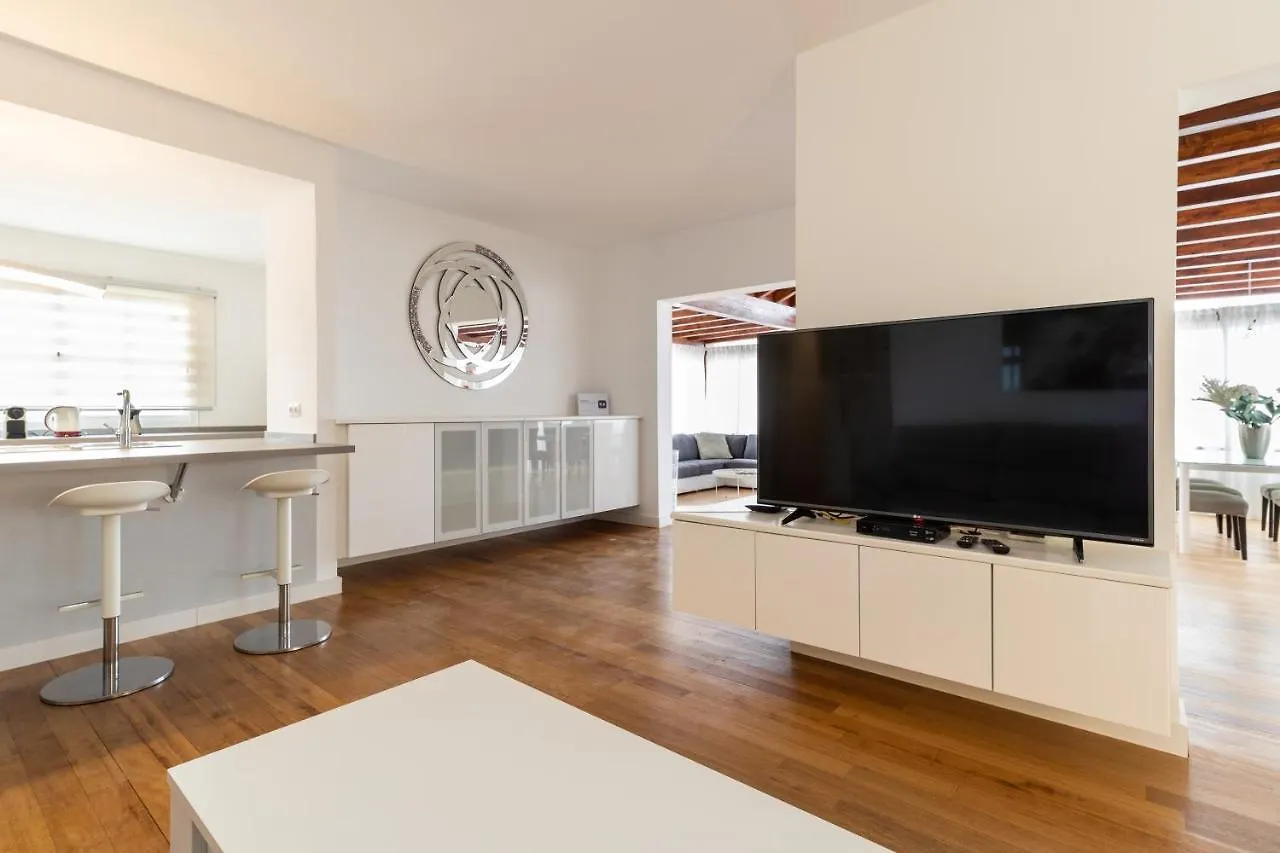 קלטה דה פוסטה Luxury Villa Nieve
